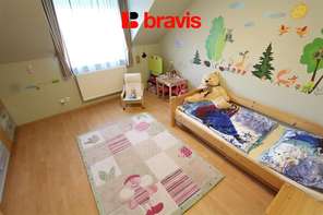 Pronájem RD 5+kk, Popůvky u Brna, 2 koupelny, zahrada