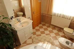 Pronájem RD 5+kk, Popůvky u Brna, 2 koupelny, zahrada