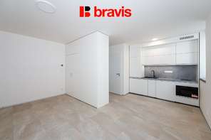 Pronájem bytu 1+kk, ulice Příkop, novostavba, klimatizace, sklep