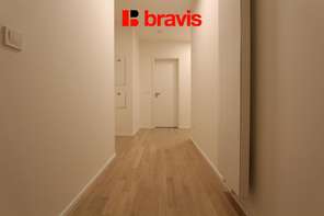 Pronájem luxusní novostavby bytu 3+kk, ul. Neumannova, Brno-Masarykova čtvrť, balkon, garážové stání