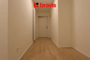 Pronájem luxusní novostavby bytu 3+kk, ul. Neumannova, Brno-Masarykova čtvrť, balkon, garážové stání