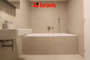 Pronájem luxusní novostavby bytu 3+kk, ul. Neumannova, Brno-Masarykova čtvrť, balkon, garážové stání