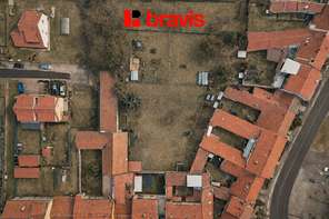 Prodej stavebního pozemku 831m², Tvarožná