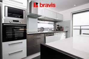 Pronájem mezonetu s nádherným výhledem na Brno a dispozicí 3+kk, Brno - Ponava, ulice Domažlická, terasa, balkon, sklep, klimatizace, kinoplátno a úklid dvakrát měsíčně v ceně