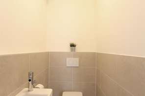 Rent apartment 2+kk, Brno - Ponava, Střední street, balcony, cellar, parking