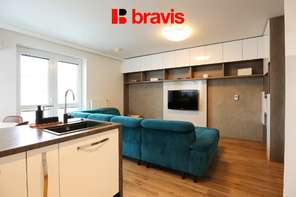 Prodej bytu 3+kk, Šlapanice u Brna, ulice Brněnská Pole, klimatizace, lodžie, sklep, šatna