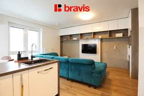 Prodej bytu 3+kk, Šlapanice u Brna, ulice Brněnská Pole, klimatizace, lodžie, sklep, šatna