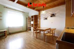 Pronájem mezonetového bytu 2+kk, ul. Bratří Sapáků, Brno - Líšeň, sklep, parkovací stání