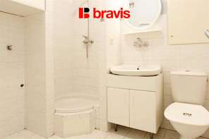 Pronájem mezonetového bytu 2+kk, ul. Bratří Sapáků, Brno - Líšeň, sklep, parkovací stání