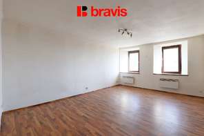 Pronájem bytu 2+kk na ulici Nové Sady, Brno-střed, výborná dostupnost, možnost parkování