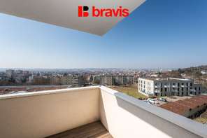 Prodej prostorného bytu 5+kk, dva balkóny a dvě garážové stání – Brno Líšeň