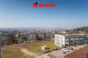 Prodej prostorného bytu 5+kk, dva balkóny a dvě garážové stání – Brno Líšeň