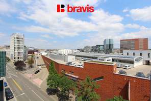 Pronájem nadstandardního bytu 3+kk s balkonem, garážovým stáním a sklepem, Palác Trnitá, Brno centrum