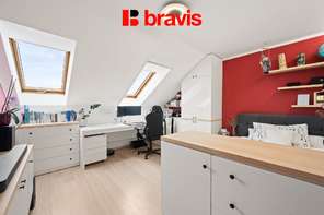 Prodej nízkonákladového bytu 3+kk, Brno - Žebětín, OV, terasa, parkovací stání, ul. Helenčina