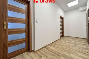 Pronájem nového bytu 2+kk, ul. Vránova, Brno - Řečkovice, zahrada, parkování