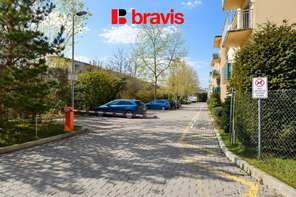 Prodej venkovního parkovacího stání za závorou, Brno - Žabovřesky, ul. Kovařovicova