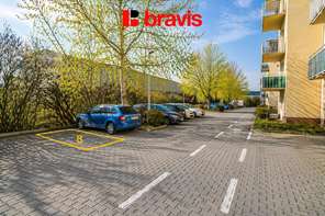 Prodej venkovního parkovacího stání za závorou, Brno - Žabovřesky, ul. Kovařovicova