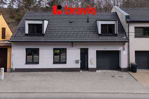 Prodej moderního rodinného domu 5+kk se zahradou a garáží, Velatice - Brno-venkov