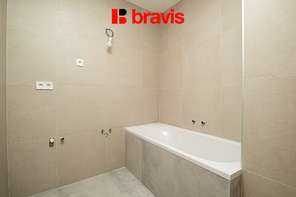 Prodej moderní novostavby bytu 2+kk+podkrovní úložný prostor, ulice Charbulova, balkon, parkování