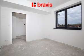 Prodej moderní novostavby bytu 2+kk+podkrovní úložný prostor, ulice Charbulova, balkon, parkování