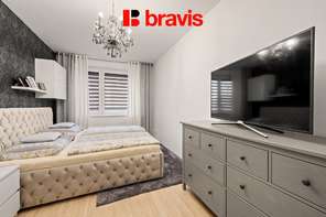 Prodej prostorného a moderního bytu s terasou, garážovým stáním a sklepem, Slavkov u Brna - Zelnice III