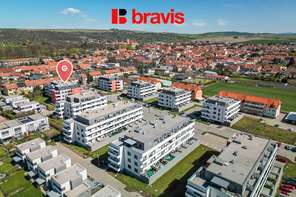 Prodej prostorného a moderního bytu s terasou, garážovým stáním a sklepem, Slavkov u Brna - Zelnice III