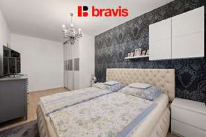 Prodej prostorného a moderního bytu s terasou, garážovým stáním a sklepem, Slavkov u Brna - Zelnice III