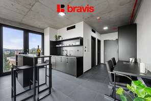 Pronájem 2+kk 43 m², Brno - Žabovřesky, krásný výhled na centrum, chytrá domácnost, klima, wifi, fitness, prádelna