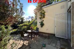 Pronájem atypicky řešeného bytu 2+1, Masarykova čtvrť, Lipová ul., parkování, terasa