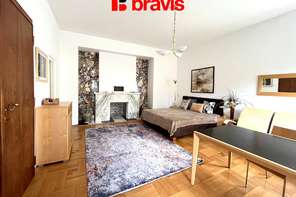 Pronájem atypicky řešeného bytu 2+1, Masarykova čtvrť, Lipová ul., parkování, terasa