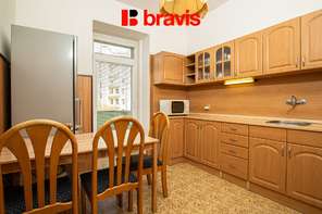 Pronájem bytu 1,5+1, Brno - střed, ul. Žižkova, zařízený, výtah, s balkónem, v blízkosti centra města a zastávky MHD