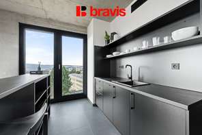 Bydlete nad městem | 1+kk, 36 m², Brno - Žabovřesky, minimalismus, smart home, jste první nájemník