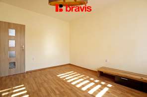 Pronájem bytu 2+kk, Rousínov, částečně zařízený, terasa, internet v ceně