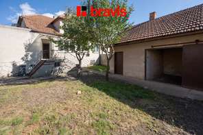 Prodej prostorného domu 5+1, Bořetice u Hustopečí, garáž, zahrada