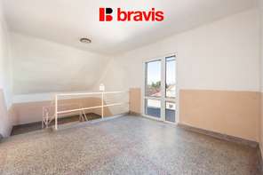 Prodej prostorného domu 5+1, Bořetice u Hustopečí, garáž, zahrada