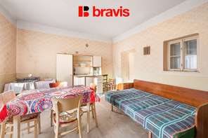 Prodej rodinného domu 2+1, se zahradou, garáží, Horní Dubňany