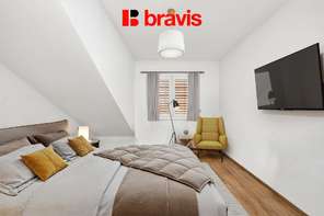 Prodej luxusního, nízkoenergetického rodinného domu 6+kk a 3+kk, ulice Wolkerova v srdci Mikulova s výjimečným výhledem, 2x dvojgaráž, nadstandardní vybavení