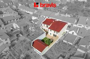 Prodej luxusního, nízkoenergetického rodinného domu 6+kk a 3+kk, ulice Wolkerova v srdci Mikulova s výjimečným výhledem, 2x dvojgaráž, nadstandardní vybavení