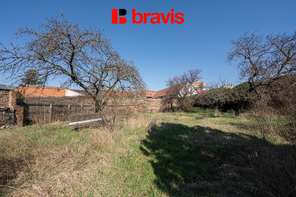 Prodej rodinného domu 4+1 s příslušenstvím a rozsáhlým pozemkem, město Mikulov