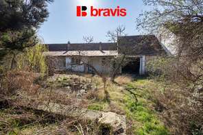 Prodej rodinného domu 4+1 s příslušenstvím a rozsáhlým pozemkem, město Mikulov