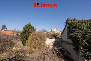 Prodej rodinného domu 4+1 s příslušenstvím a rozsáhlým pozemkem, město Mikulov