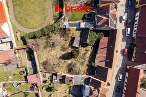 Prodej rodinného domu 4+1 s příslušenstvím a rozsáhlým pozemkem, město Mikulov