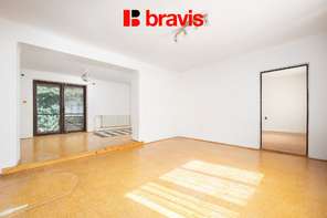 Prodej rodinného domu 4+1 s příslušenstvím a rozsáhlým pozemkem, město Mikulov