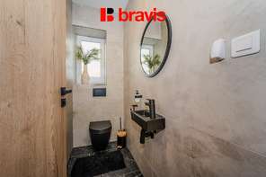 Prodej luxusní novostavby RD 4+kk s garáží a zahradou, obec Rebešovice