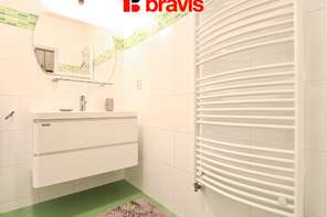 Pronájem prostorného bytu 2+kk, Brno - Komín, ul. Jundrovská, terasa, dvě parkovací stání