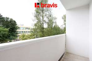 Pronájem bytu 1+1, Brno-Kohoutovice, ul. Chalabalova, výtah, lodžie, šatna, sklep, klidná lokalita