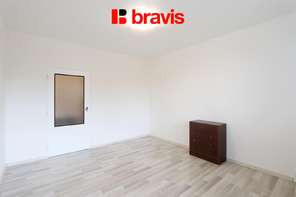 Pronájem bytu 1+1, Brno-Kohoutovice, ul. Chalabalova, výtah, lodžie, šatna, sklep, klidná lokalita