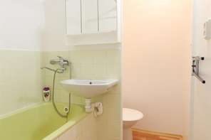 Pronájem bytu 1+1, Brno-Kohoutovice, ul. Chalabalova, výtah, lodžie, šatna, sklep, klidná lokalita