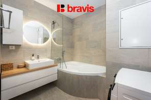 Prodej bytu 3+kk 74 m2, zahrada 623 m2, garáž, sklep, Holubice u Brna