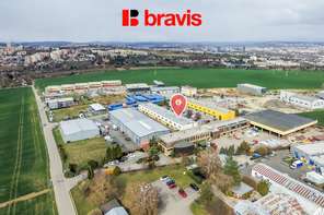 Pronájem kuchařské školy, Moravany u Brna, kompletně vybaveno, 8 parkovacích míst v ceně